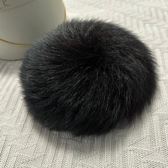 Vintage Bloomingdale\'s black fur cloche hat main image 9